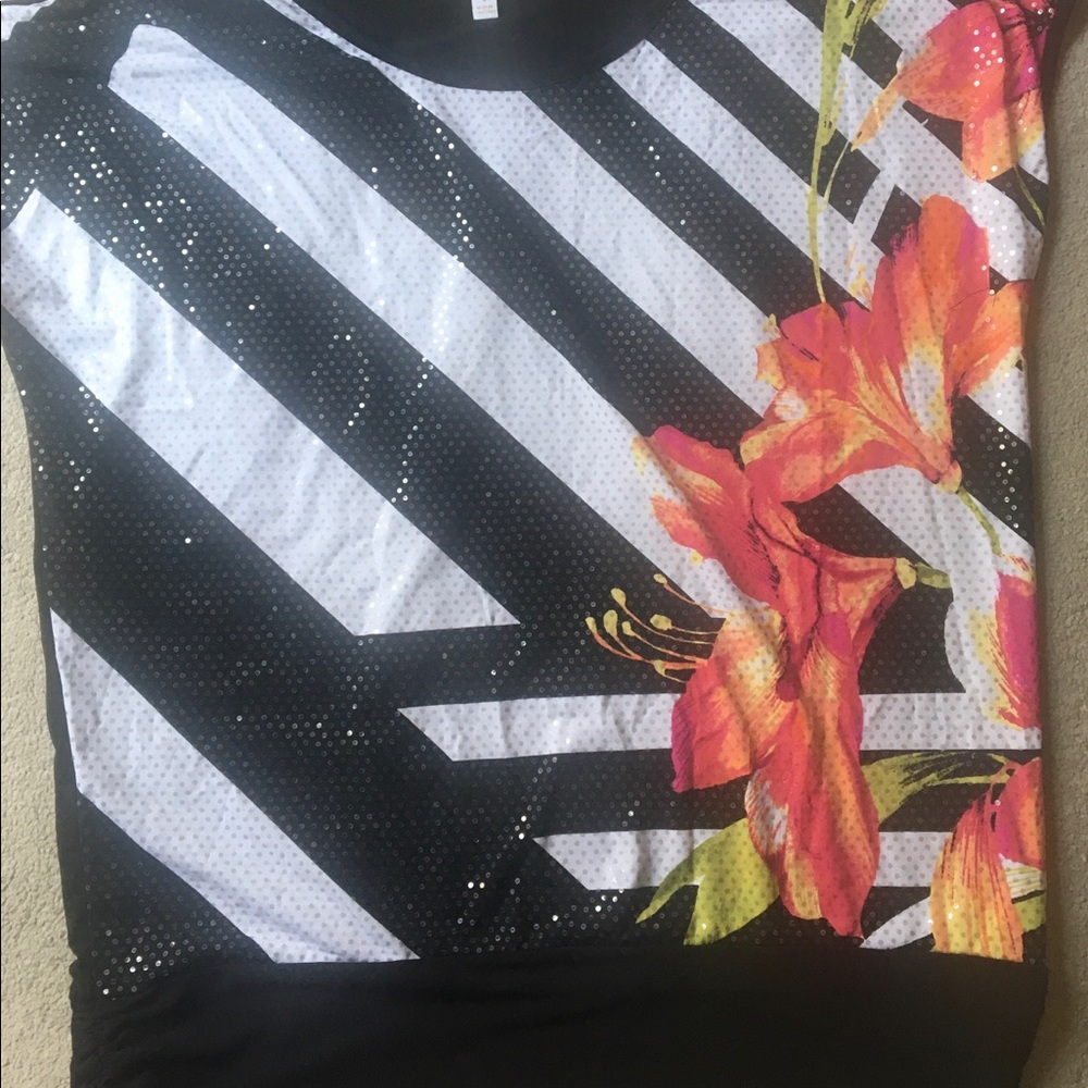 Top shinny floral stylish